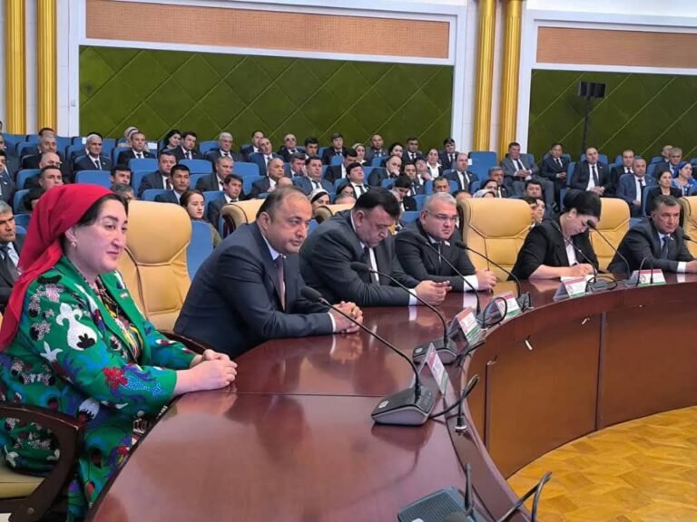 Ба муносибати зодрӯзи Идизода Зарина Фузайлшо